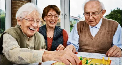 Vis-tu dans une maison de retraite ?