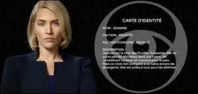 Ava Paige prend des Divergentes et en fait 5 essais. Que sont devenus les 5 essais ?