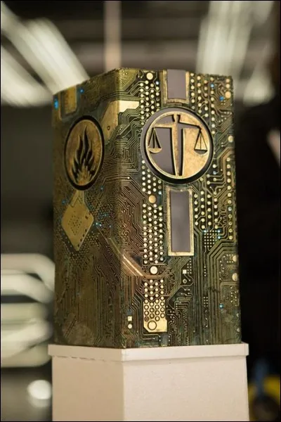 A quoi ressemble la machine pour ouvrir la boîte ?