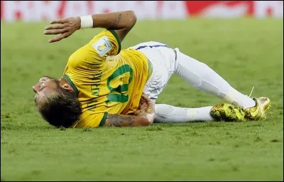 Contre quelle équipe Neymar s'était-il blessé lors de la Coupe du monde 2014 ?
