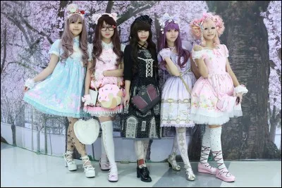 Qui a chant&eacute; "Moi... Lolita" ?