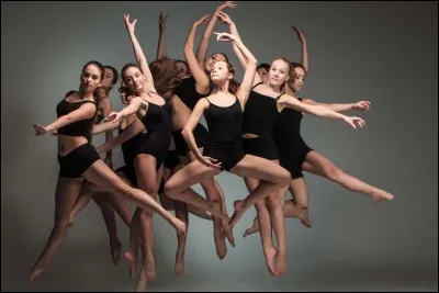 Qui a chant&eacute; "Derni&egrave;re danse" ?