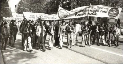 En 1944, le fondateur Étienne Mimard décède. Il lègue 50 % de ses actions à la mairie, après avoir renoncé à une autre donation quelques années plus tôt. Laquelle et pourquoi ?