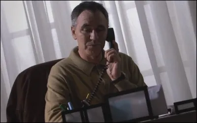 Alors que la juge se moque du retard de Lemonnier, quelle excuse trouve-t-il ?