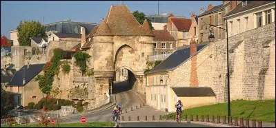Nous arrivons maintenant à Vervins. Dans quel pays sommes-nous ?