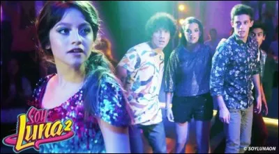 Est-ce que Luna a réussi la figure dans l'épisode 41 sans son pendentif ?