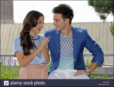 Est-elle en couple ?