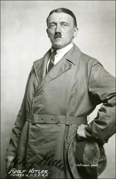 En quelle année mourut Adolf Hitler ?