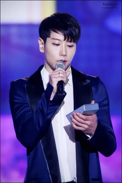 À quelle cérémonie Park Hyo Shin a-t-il chanté ?