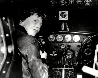 Ce tragique accident représente une perte sévère, ressentie bien au-delà des États-Unis et du monde de l'Aviation.

Amelia Earthart était une véritable pionnière, écrivain à succès, symbole vivant, elle était membre du ''National Woman's Party'' et supportrice de l'Amendement pour les droits constitutionnels égaux (entre les gens des deux sexes).