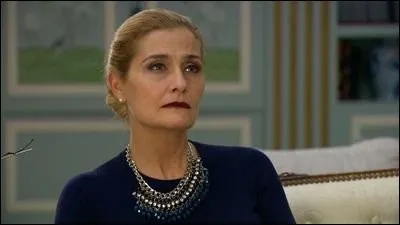 Comment s'appelle la sœur de Sharon ?