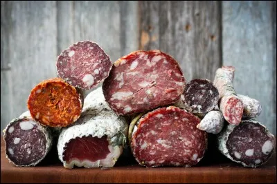 Lequel de ces mots ne désigne pas une charcuterie ?