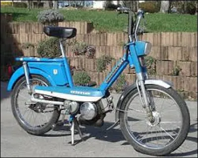 Trouvez le num&eacute;ro &eacute;tant associ&eacute; &agrave; ce cyclomoteur.