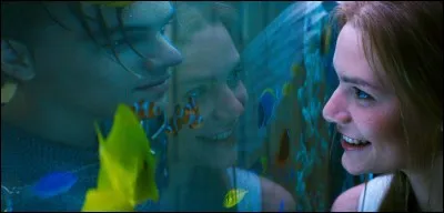 De qui Roméo était-il amoureux au début ?