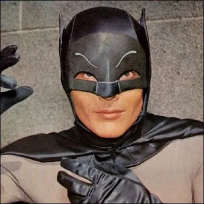 Quel acteur interpréta Batman pour la première fois au Cinéma ?