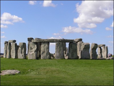 Le Stonehenge est un ancien observatoire.