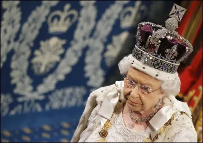 Complétez ce livre d'Alexandre Dumas - Le Collier de la :