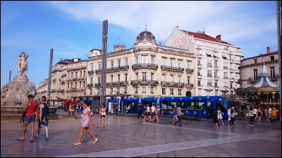 Quelle est la place symbolique de la ville de Montpellier dans l'Hérault ?