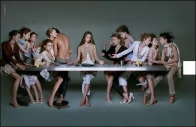 Et de quelle marque est celle-ci imitant une  cne  trs connue dans le monde de l'art et de la religion ?