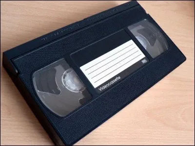 Dans quel film le sujet est-il une cassette vidéo qui tue tous ceux qui la regardent ?