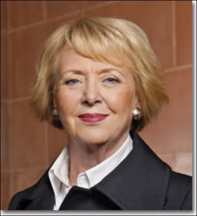 En quelle année une femme a-t-elle été élue au suffrage universel direct à la tête d'un Etat ?