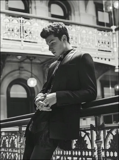 Quand est sorti son album "Handwritten" ?