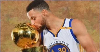 Stephen Curry est un joueur de :