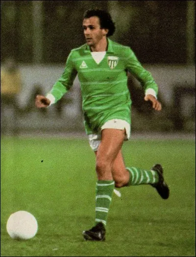 Combien de buts Michel Platini a-t-il inscrits lors de sa carrière chez les Verts de l'AS Saint-Étienne entre 1979 et 1982 ?