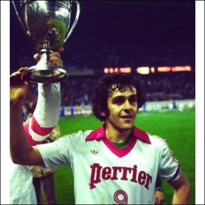 Quel entraîneur est le seul qu'a connu Michel Platini sous le maillot nancéien ?