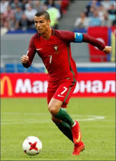 Quel est son nom complet ?