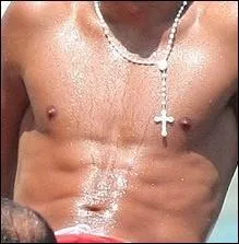 A qui appartient ce torse ?