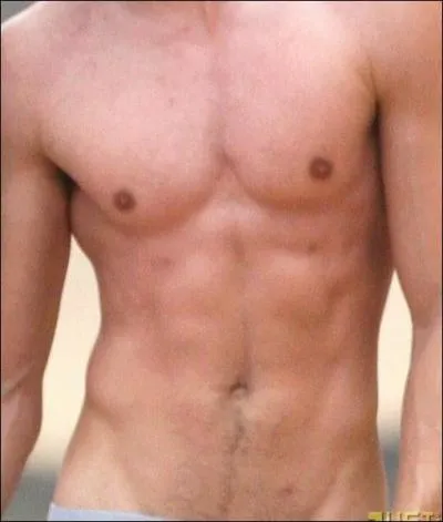 A qui appartient ce torse ?