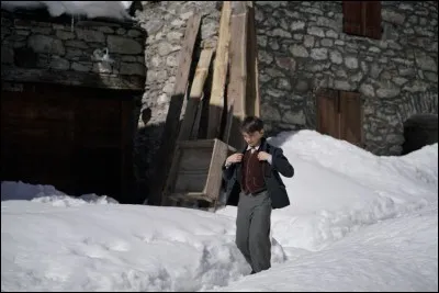 Le jour du mariage, qu'est ce que S&eacute;bastien apporte &agrave; son p&egrave;re ?