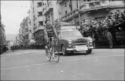 Raymond Poulidor remporte sa première grande victoire le 19 mars 1961. De quelle course s'agit-il ?