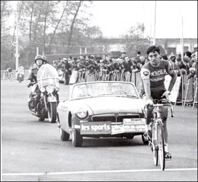 En mai 1963, il est le premier Français a s'imposer dans cette grande classique. De quelle course s'agit-il ?