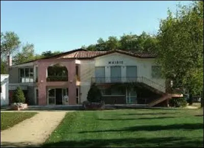 Station thermale de Nouvelle-Aquitaine, Eugénie-les-Bains se situe dans le département ...
