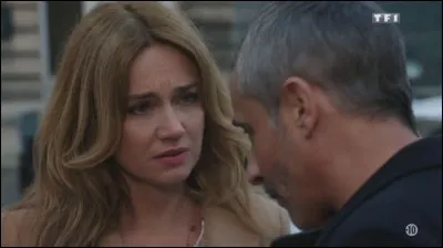 Marquand donne des nouvelles de Chahine à Alice. Il lui dit que le médecin a un bureau à l'hôpital...