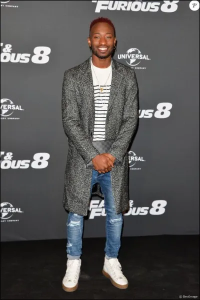 Comment s'appelle son copain ?