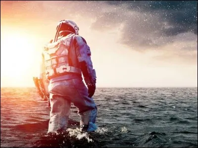 Quel acteur américain incarne le héros du film de Christopher Nolan de 2014 Interstellar ?