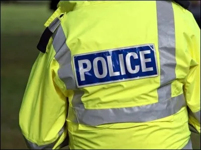 Qui s'est déclaré premier flic de France ?