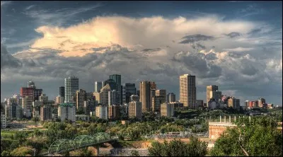 Je vous emmène à Edmonton. Trouvez le pays.