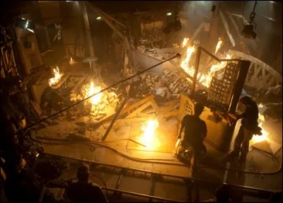 Mirta a incendié l'hôtel.