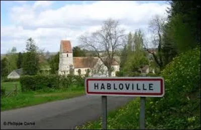 Nous sommes en Normandie, à l'entrée d'Habloville. Village aux confins de la Suisse normande et de la plaine d'Argentan, il se situe dans le département ...