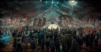 Qui s'embrasse lors du bal d'hiver ?