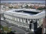 Quel club espagnol joue au stade Santiago Bernabeu ?