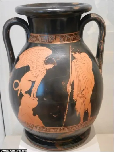 Quelle réponse dipe donne-t-il au Sphinx après la question suivante : 
"Quel est l'être qui marche, tantôt à deux, tantôt à trois, tantôt à quatre pattes, et qui se trouve être le moins fort quand il marche à quatre pattes" ?