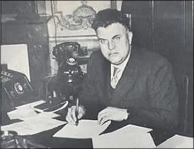 Il fut notamment ministre du général de Gaulle en 1945.