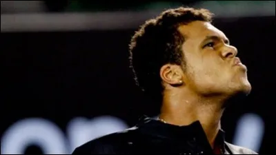 En quelle année a-t-il atteint la finale de l'Open d'Australie perdue face à Djokovic ?