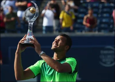 Quels membres du top 10 Tsonga a-t-il battus, coup sur coup, lors de sa victoire au tournoi du master 1000 de Toronto 2014?
