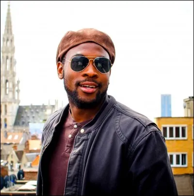 Quelle est sa ville d'origine ?